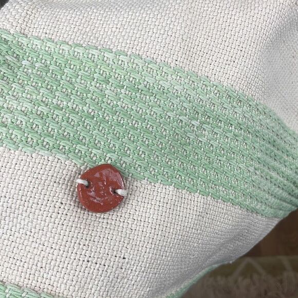 Altos de Chavon Woven Fringed Trim Market Tote - Picture 12 of 12